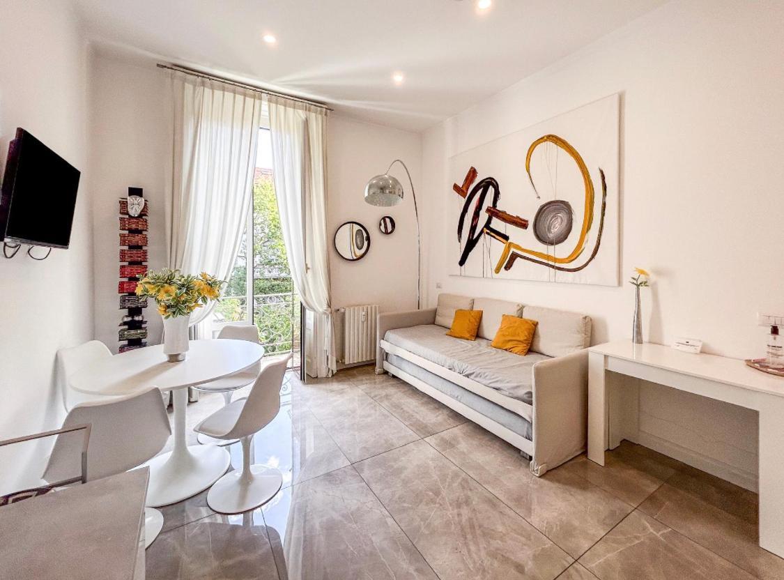 Casa Alberto Da Giussano, Elegante Bilocale In Centro Con Balcone Sul Parco Милан Экстерьер фото
